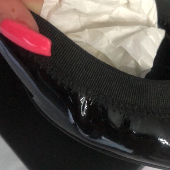 Chanel CC Cap Toe 🖤 - Picture 11 of 17